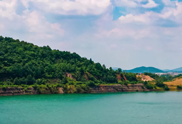 完美电竞重机山东卫视广告